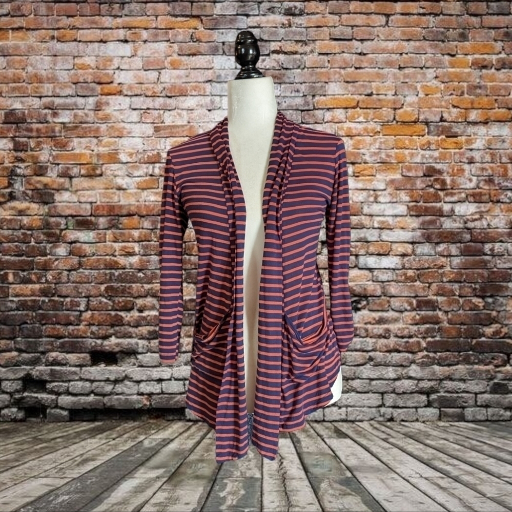 H.I.P. Light Weight Cardigan Style Top